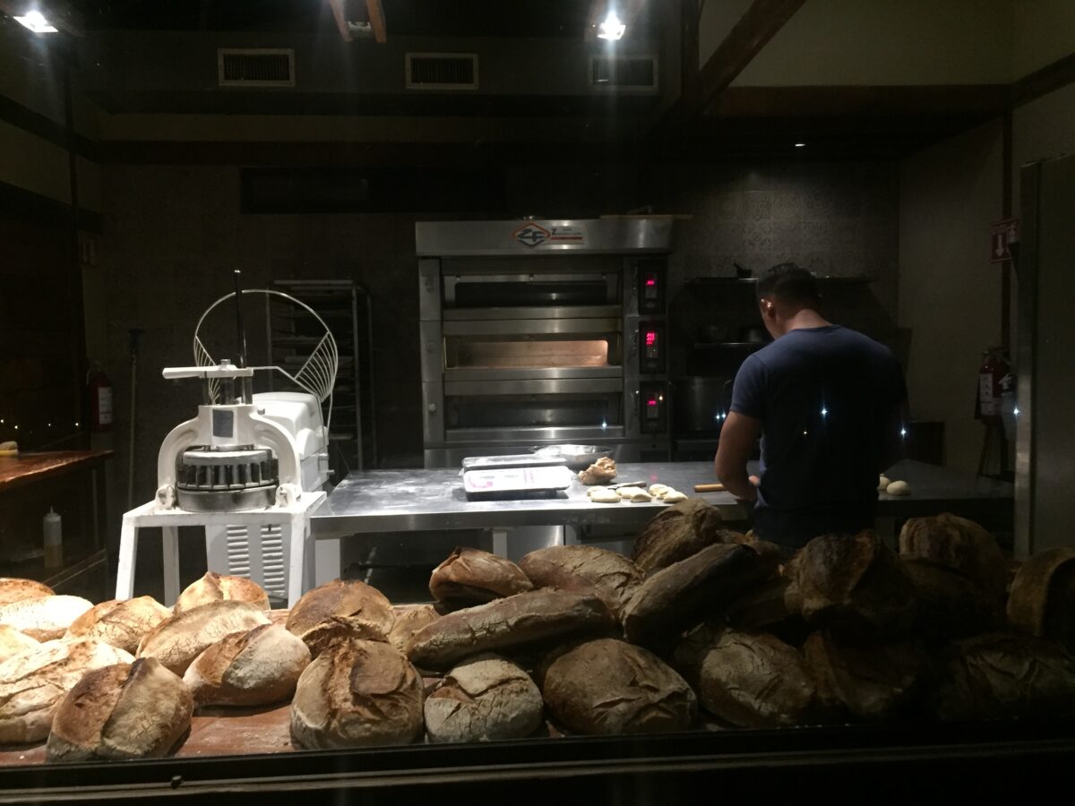 Breadmaker Breadmaker at work, Finca Altozona